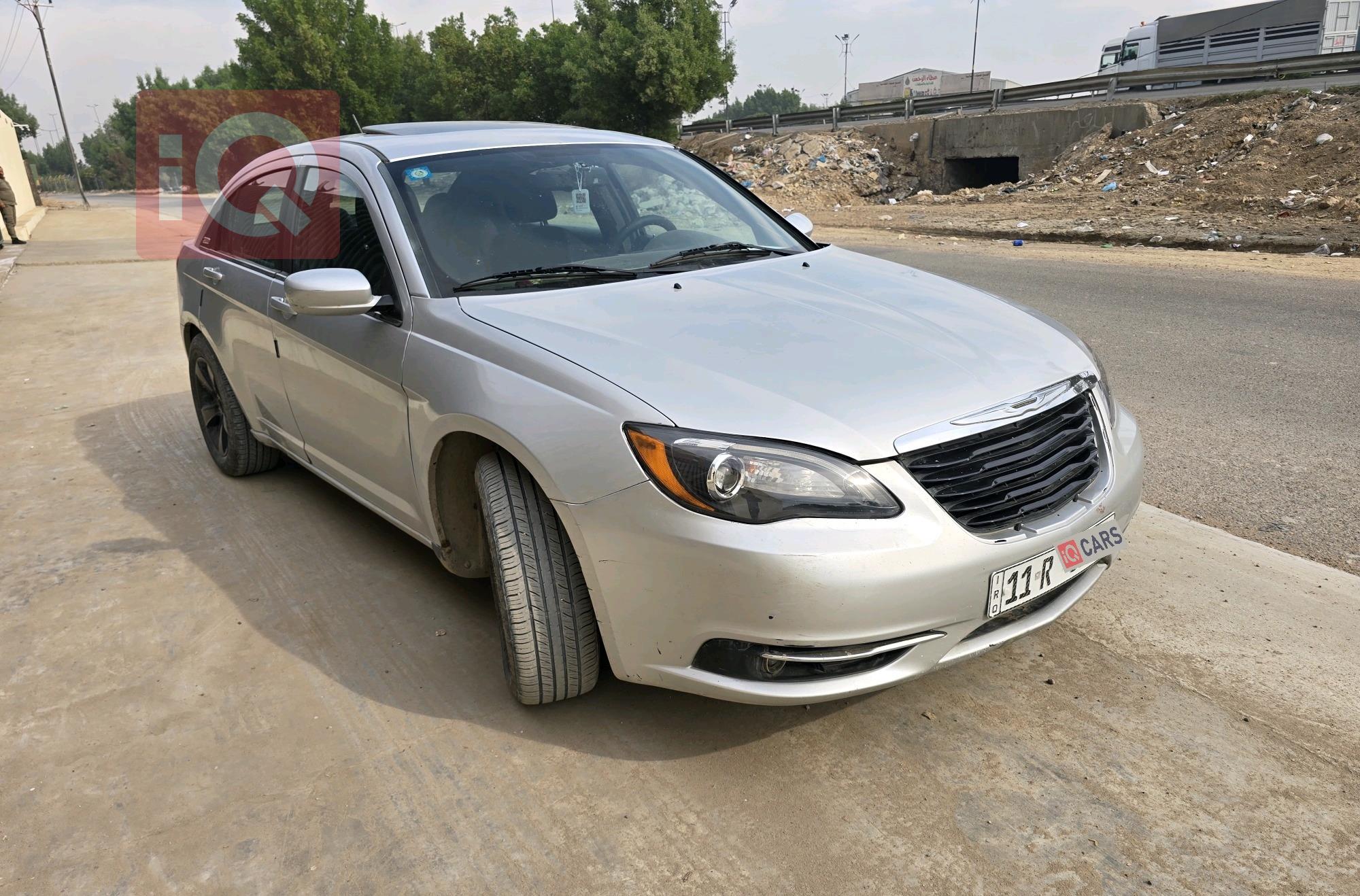 کرایسلەر 200